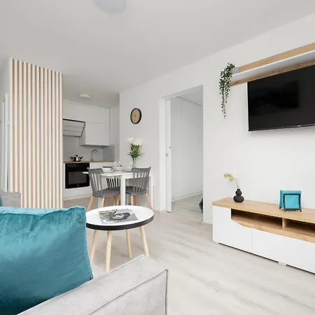 Elegant Apartment In The Centre Of Gdynia By Noclegi Renters Exterior photo