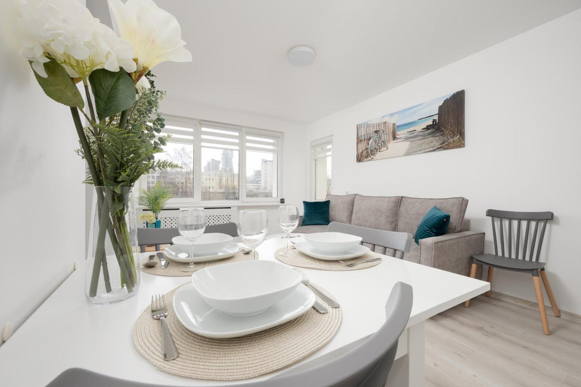 Apartment Elegant In The Centre Of By Renters